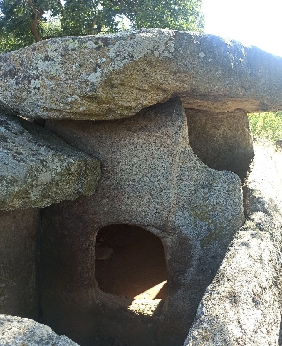 dolmens